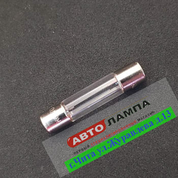 Toyota 12V 1.5W  Лампа подсветки зеркальца солнцезащитного козырька 90981-14003, 90981-14009