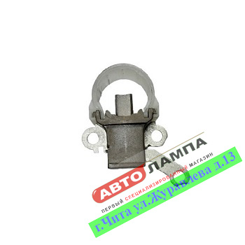 9576+DD   Щетка генератора Toyota 3 контакта OEM: 25515-12118